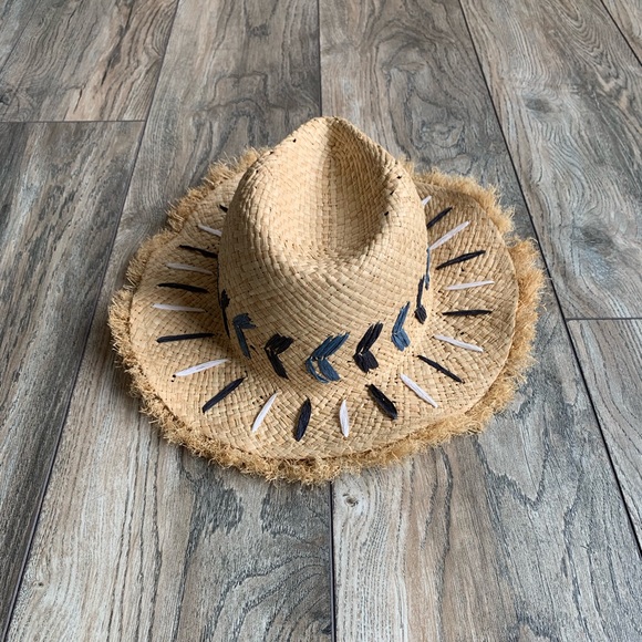 Francesca’s Embroidered Hat - Picture 4 of 8